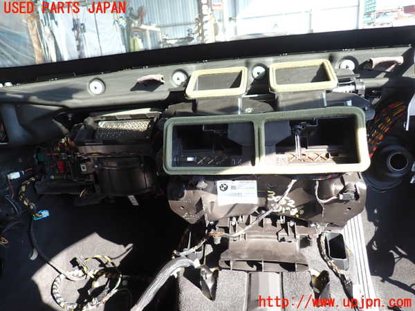 2UPJ-30526081]BMW 320i(PG20)(E90)エバポレーター1 中古_m0001.jpg
