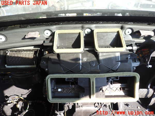 2UPJ-30526081]BMW 320i(PG20)(E90)エバポレーター1 中古_m0004.jpg