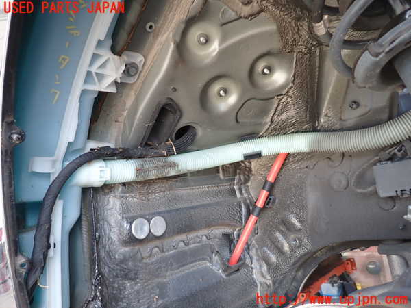 2UPJ-30526791]BMW 320i(PG20)(E90)ウォッシャータンク1 中古_m0002.jpg