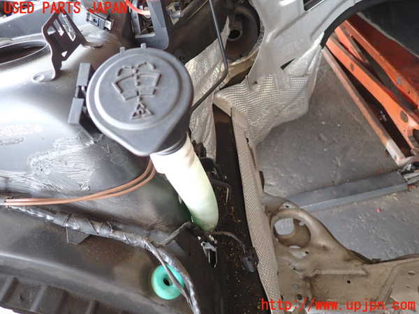 2UPJ-30526791]BMW 320i(PG20)(E90)ウォッシャータンク1 中古_m0003.jpg