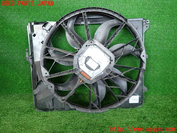 2UPJ-30526836]BMW 320i(PG20)(E90)電動ファン1 中古_m0002.jpg