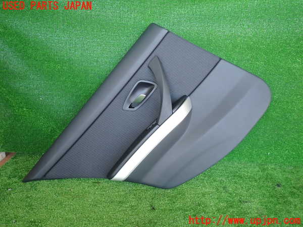 2UPJ-30521324]BMW 320i(PG20)(E90)左後ドア内張り 中古_m0001.jpg
