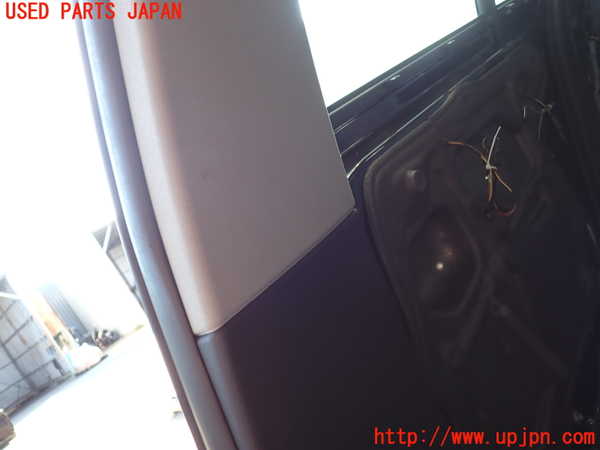 2UPJ-30527665]BMW 320i(PG20)(E90)右センターピラートリム 中古_m0003.jpg
