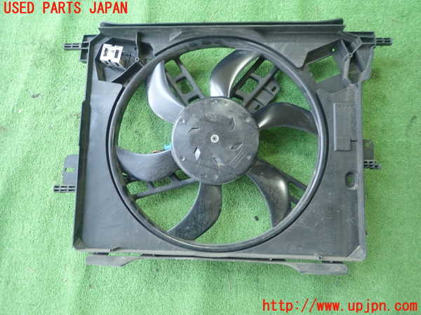 5UPJ-30536836]ルノー・トゥインゴ(AHH4B)電動ファン1 中古_m0002.jpg