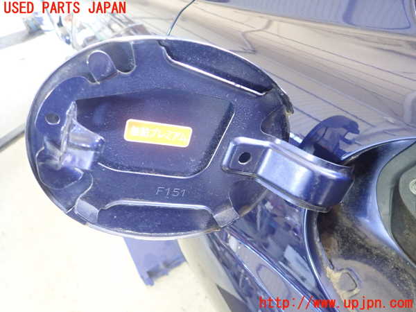 1UPJ-30541690]RX-8(SE3P)フューエルリッド 中古_m0002.jpg