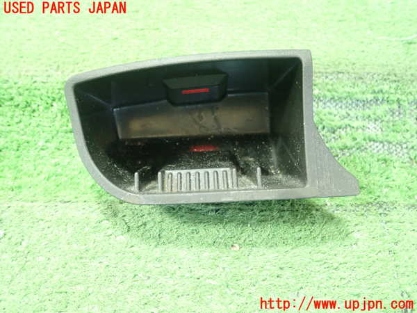 5UPJ-30547821]RX-8(SE3P)灰皿1 中古_m0001.jpg