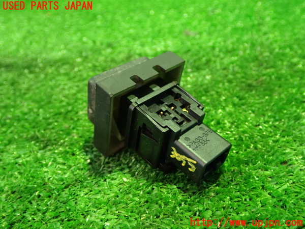 1UPJ-30556290]フェアレディZ(Z33)ハザードスイッチ 中古_m0003.jpg