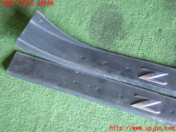 1UPJ-30557740]フェアレディZ(Z33)スカッフプレート 中古_m0003.jpg