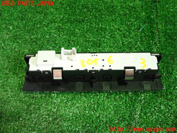 1UPJ-30566308]BMW 420i クーペ Mスポーツ(3N20 F32)スイッチ3 (レーンキープ) 中古_m0002.jpg