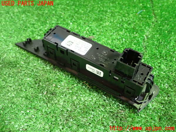 1UPJ-30566309]BMW 420i クーペ Mスポーツ(3N20 F32)スイッチ4 (VSC OFF) 中古_m0002.jpg