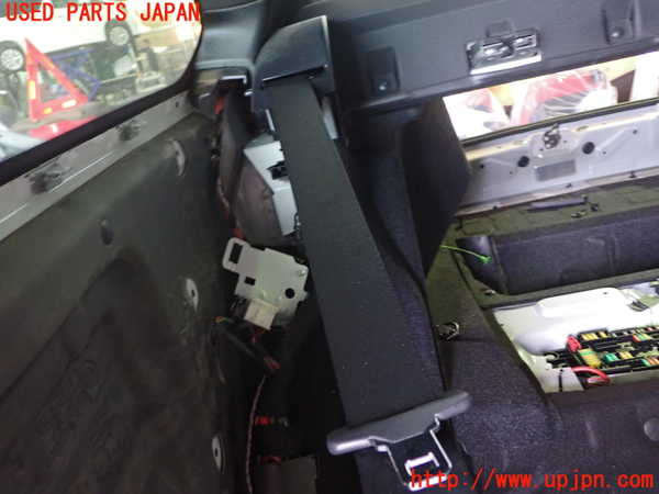 1UPJ-30567155]BMW 420i クーペ Mスポーツ(3N20 F32)右2列目シートベルト 中古_m0002.jpg