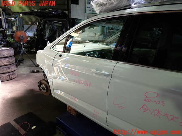 1UPJ-30571260]VW ゴルフ トゥーラン(1TCZD)左前ドア 中古 PILKINGTON M3240 43R-011582_m0003.jpg