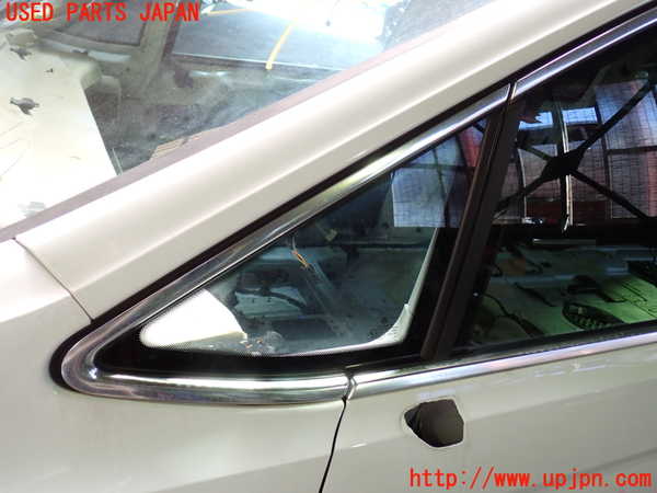 1UPJ-30571202]VW ゴルフ トゥーラン(1TCZD)左フロント三角窓ガラス 中古 PILKINGTON M3240 43R-011582_m0001.jpg