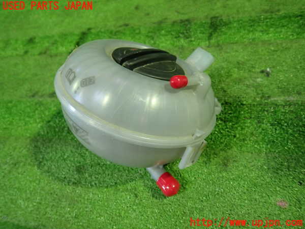 1UPJ-30572410]VW ゴルフ トゥーラン(1TCZD)ラジエータータンク 中古_m0002.jpg