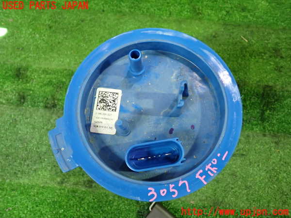 1UPJ-30572510]VW ゴルフ トゥーラン(1TCZD)燃料ポンプ 中古_m0002.jpg