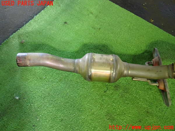 1UPJ-30572661]VW ゴルフ トゥーラン(1TCZD)触媒1 中古_m0003.jpg