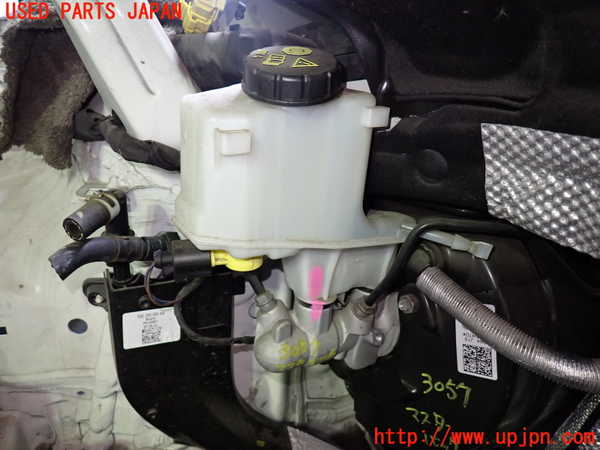 1UPJ-30574050]VW ゴルフ トゥーラン(1TCZD)ブレーキマスターシリンダー 中古_m0001.jpg