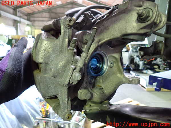 1UPJ-30574290]VW ゴルフ トゥーラン(1TCZD)右フロントナックルハブ 中古_m0002.jpg