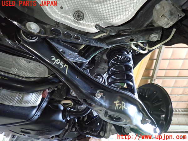1UPJ-30575295]VW ゴルフ トゥーラン(1TCZD)リアメンバー 中古_m0002.jpg