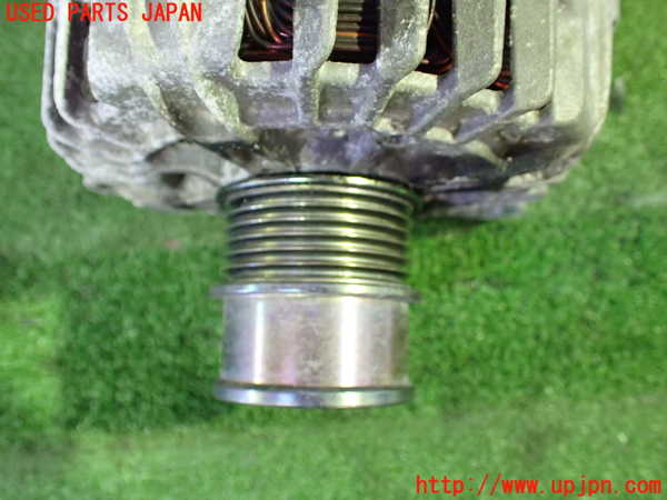 1UPJ-30576015]VW ゴルフ トゥーラン(1TCZD)オルタネーター(ダイナモ) 中古_m0002.jpg