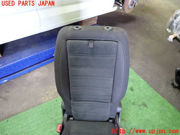 1UPJ-30577125]VW ゴルフ トゥーラン(1TCZD)2列目シート 中古_m0002.jpg