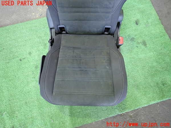 1UPJ-30577145]VW ゴルフ トゥーラン(1TCZD)右2列目シート 中古_m0003.jpg