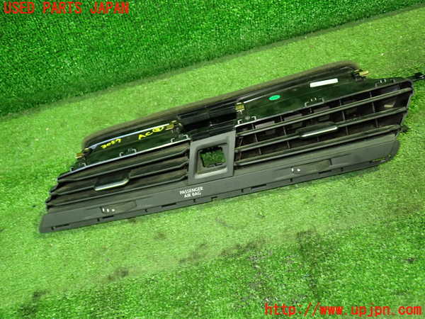 1UPJ-30577528]VW ゴルフ トゥーラン(1TCZD)エアコン吹き出し口3 中古_m0001.jpg