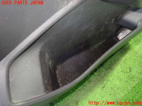 1UPJ-30571234]VW ゴルフ トゥーラン(1TCZD)右前ドア内張り 中古_m0003.jpg