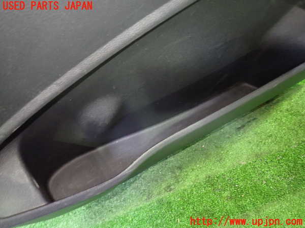 1UPJ-30571294]VW ゴルフ トゥーラン(1TCZD)右後ドア内張り 中古_m0003.jpg