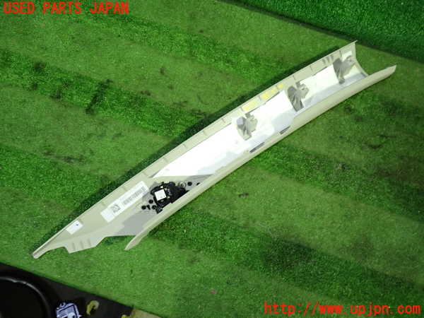 1UPJ-30577660]VW ゴルフ トゥーラン(1TCZD)左フロントピラートリム 中古_m0002.jpg