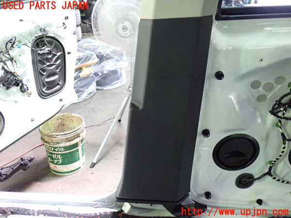 1UPJ-30577665]VW ゴルフ トゥーラン(1TCZD)右センターピラートリム 中古_m0003.jpg