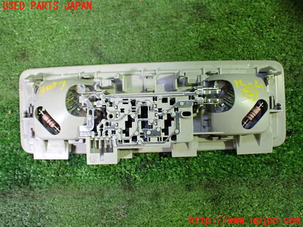 1UPJ-30576412]VW ゴルフ トゥーラン(1TCZD)ルームランプ2 中古_m0002.jpg