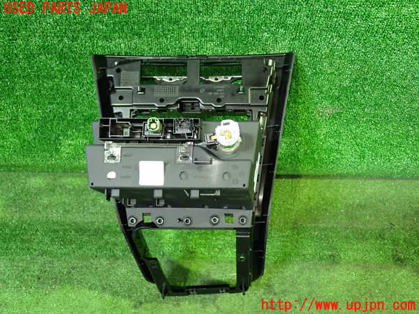 1UPJ-30577691]VW ゴルフ トゥーラン(1TCZD)内装トリム類1 中古_m0003.jpg