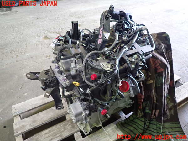 1UPJ-30582010]プリウスPHV(ZVW52)エンジン 2ZR-FXE 中古_m0001.jpg