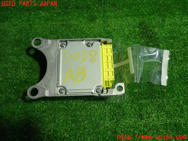 1UPJ-30586145]プリウスPHV(ZVW52)エアバッグコンピューター 中古_m0003.jpg