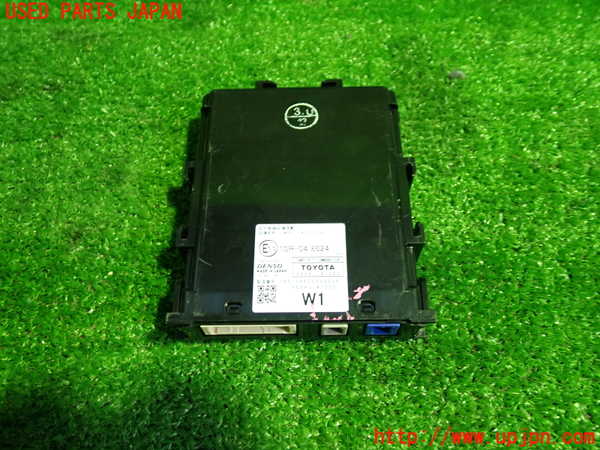 5UPJ-30586148]プリウスPHV(ZVW52)コンピューター3 中古 869A1-47020_m0001.jpg