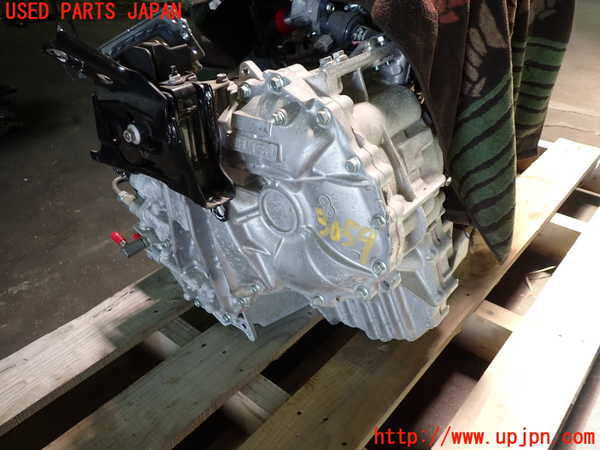1UPJ-30593010]プリウスPHV(ZVW52)ミッション AT 2ZR-FXE 中古_m0002.jpg