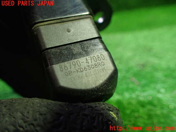 5UPJ-30596680]プリウスPHV(ZVW52)バックカメラ 中古_m0002.jpg