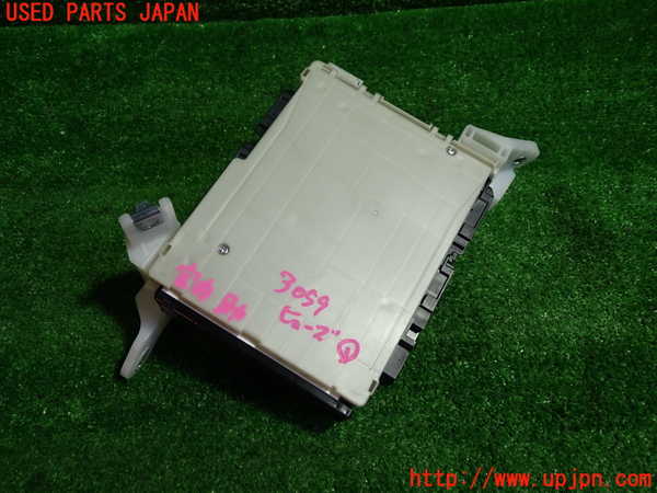 1UPJ-30596741]プリウスPHV(ZVW52)ヒューズボックス1 中古_m0003.jpg
