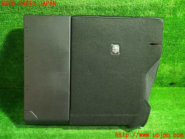 1UPJ-30597405]プリウスPHV(ZVW52)右リアシート 中古_m0003.jpg