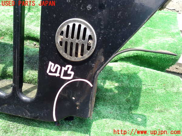 1UPJ-30601050]三菱ジープ(J53)ラジエターグリル 中古_m0002.jpg