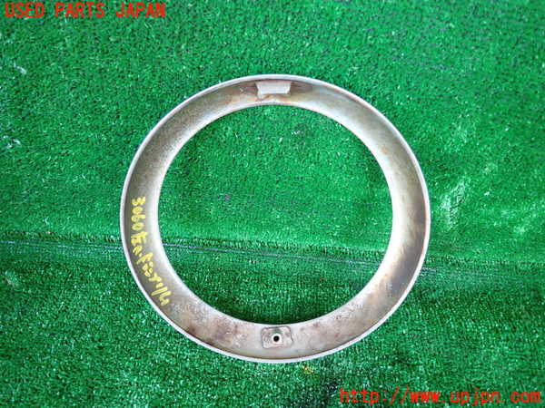 1UPJ-30601142]三菱ジープ(J53)左ヘッドライトリム 中古_m0002.jpg