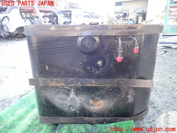1UPJ-30602500]三菱ジープ(J53)燃料タンク 中古_m0002.jpg