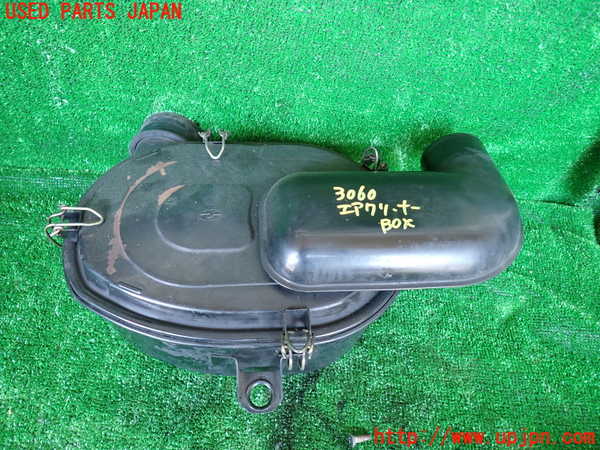 1UPJ-30602560]三菱ジープ(J53)エアクリーナーボックス 中古_m0001.jpg