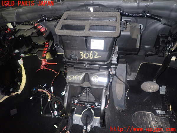 1UPJ-30626081]BMW ミニ(MINI)クーパーS F55(XS20)エバポレーター1 ジャンク_m0001.jpg