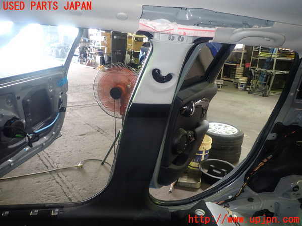 1UPJ-30627665]BMW ミニ(MINI)クーパーS F55(XS20)右センターピラートリム 中古_m0001.jpg