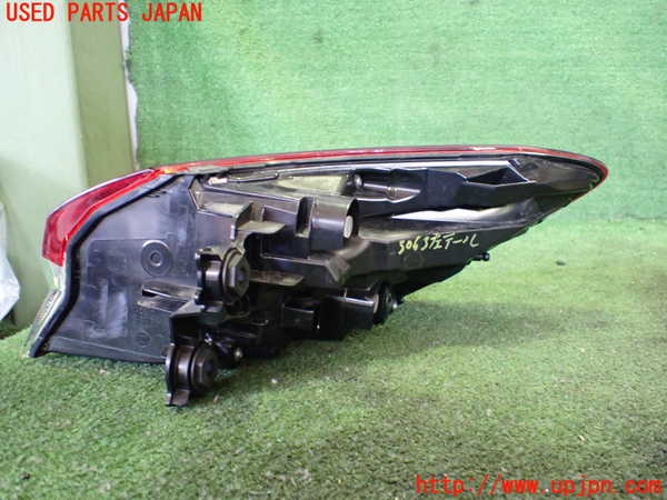 2UPJ-30631536]アウディ・Q4 スポーツバック e-tron(FZEBJ)左テールランプ 中古_m0002.jpg