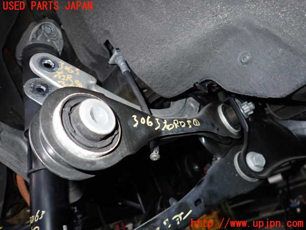2UPJ-30635200]アウディ・Q4 スポーツバック e-tron(FZEBJ)右リアロアアーム1 中古_m0001.jpg