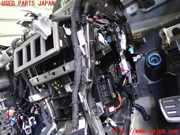 2UPJ-30636081]アウディ・Q4 スポーツバック e-tron(FZEBJ)エバポレーター1 中古_m0003.jpg