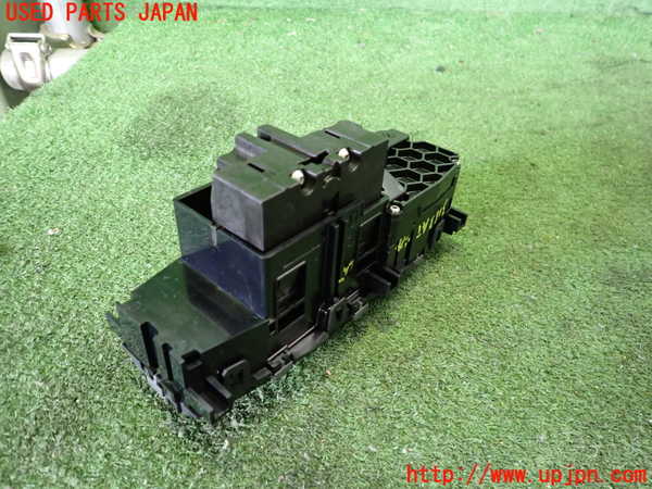 2UPJ-30637555]アウディ・Q4 スポーツバック e-tron(FZEBJ)ATシフトレバー 中古_m0002.jpg
